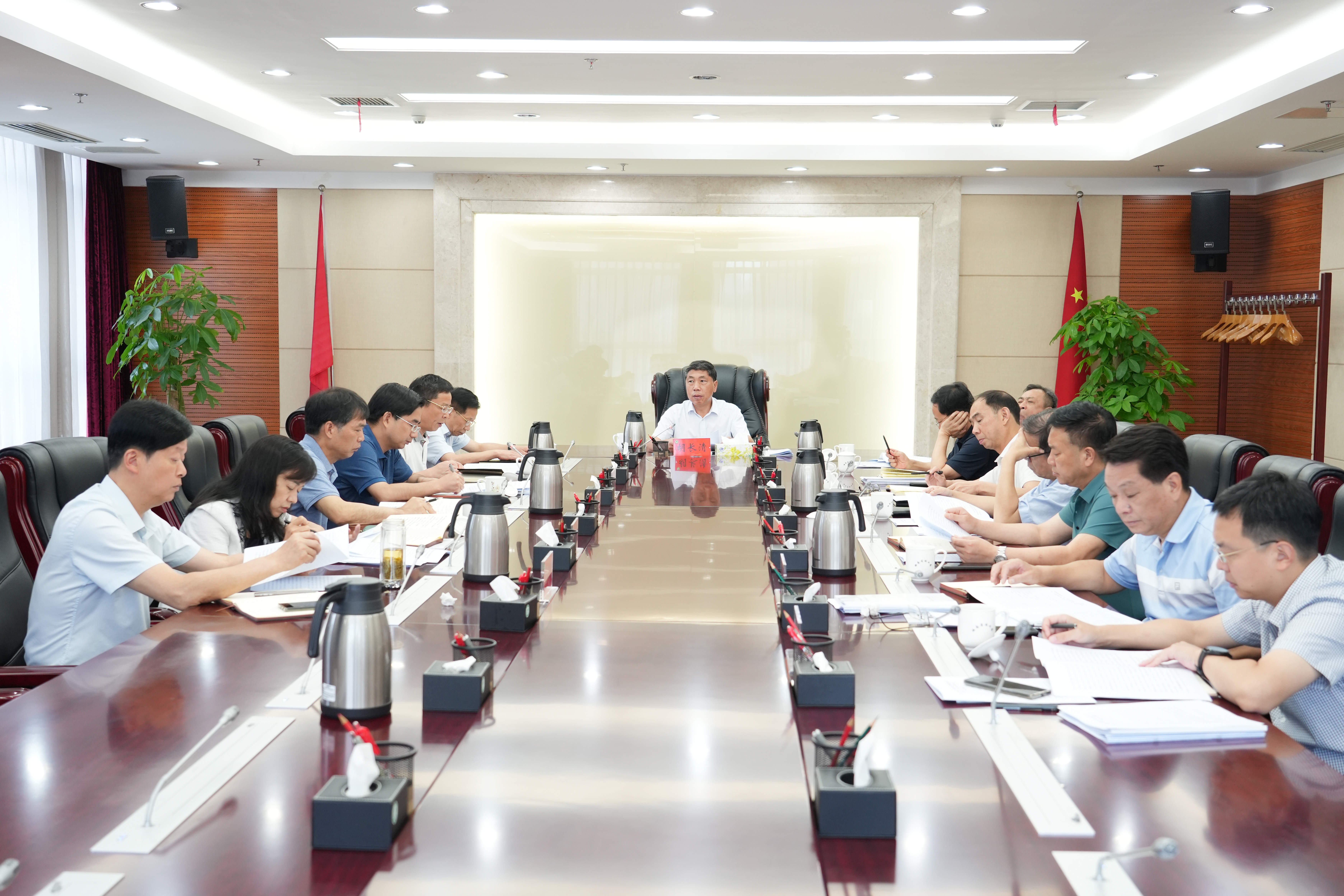弘扬清廉之风 永葆政治本色_色政王的白狼_南京弘扬迹风男装电话
