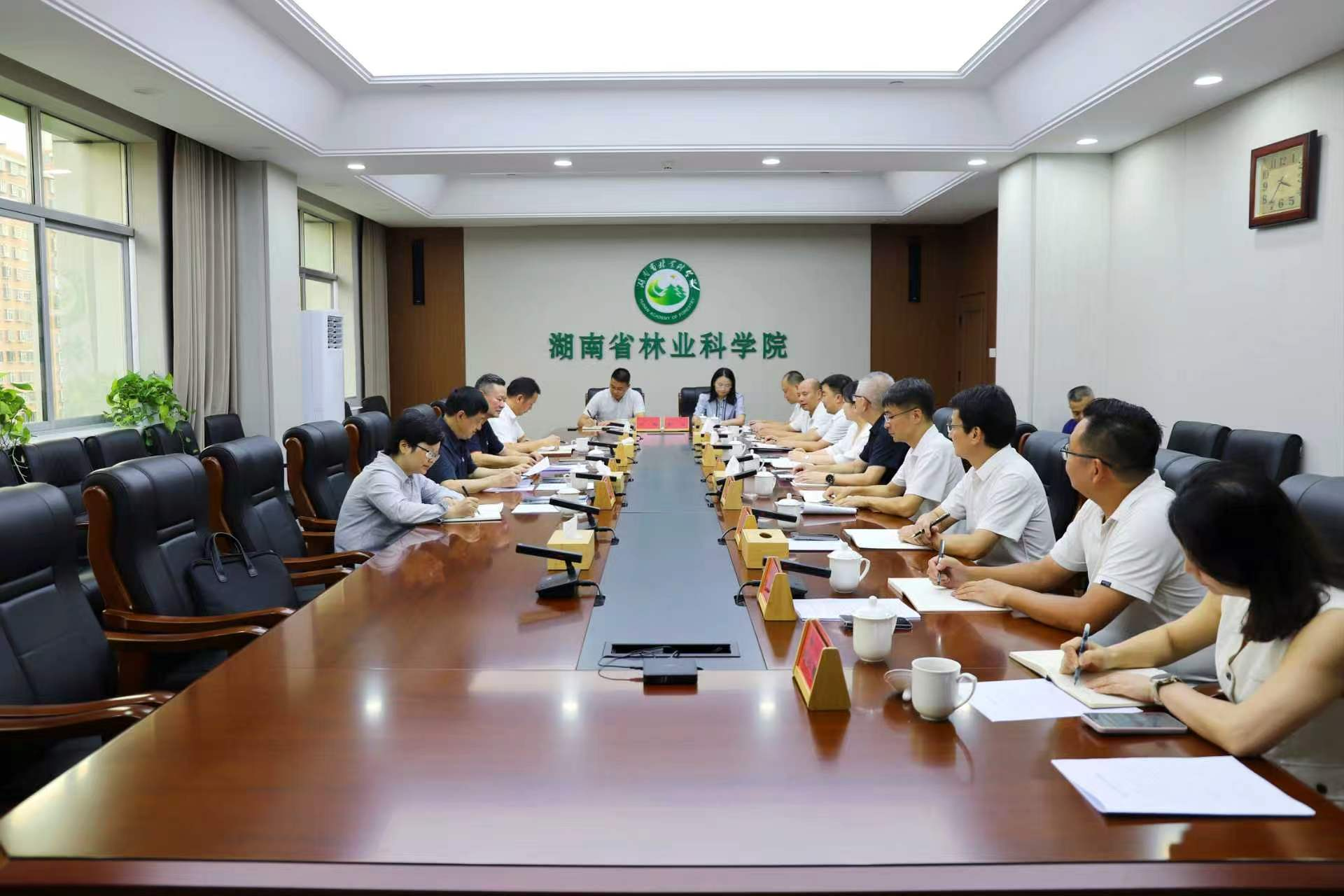 驻省厅纪检监察组调研督导省林科院等单位全面从严治党工作